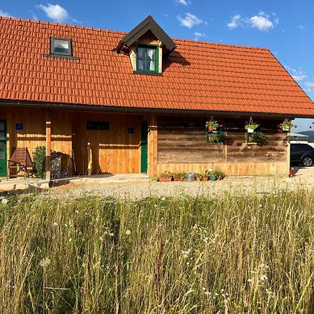 Wooden House Ante Self Check - In And Check - Out Apartman Otocsán Kültér fotó